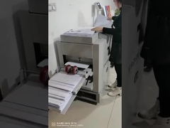 결합장비를 폴딩시키는 작은 책자 제조사 종이