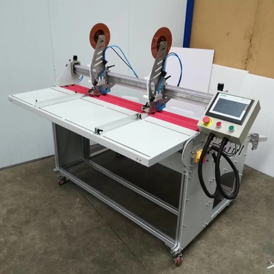 Kraft 종이와 PVC 널을 위한 PLC 접착 테이프 도포구 기계